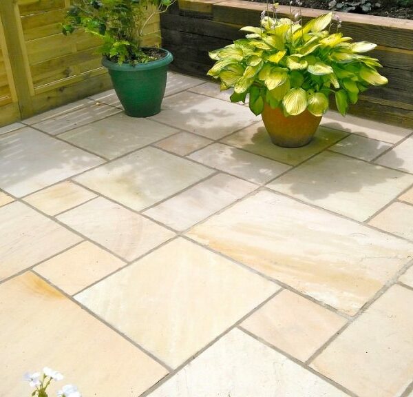 Mint-Indian-sandstone-clean-patio-Steve-Hooper-Landscapes-1024x576 Mint-Indian-sandstone-clean-patio-Steve-Hooper-Landscapes-1024x576