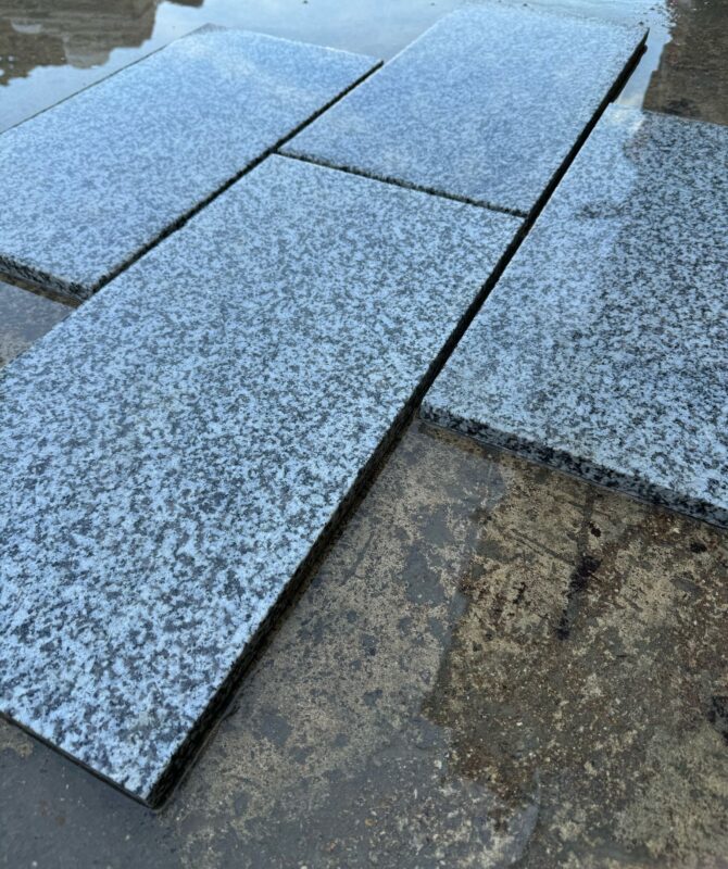 Dalles 30/60 en granite gris – Image 4